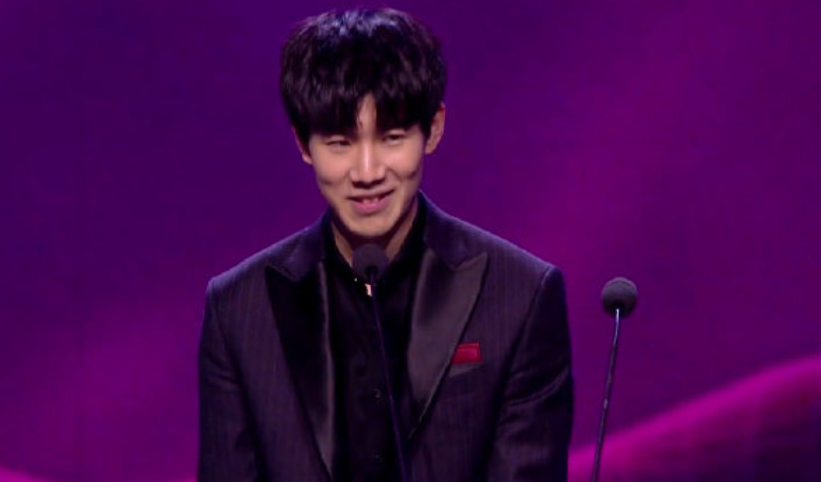 外线威胁拉 外线威胁拉